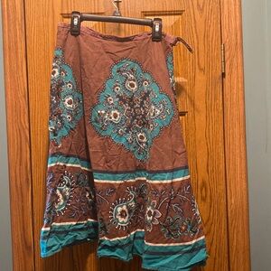 Funky people skirt. Size small